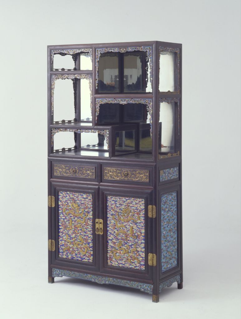 图片[1]-Red sandalwood cabinet with enamel cloud dragon pattern-China Archive